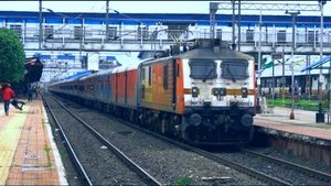 Train Ticket: ಭಾರತೀಯ ರೈಲ್ವೇಯಿಂದ ಹಿರಿಯ ನಾಗರಿಕರಿಗಾಗಿ ಹೊಸ ವ್ಯವಸ್ಥೆ ಜಾರಿ! ಏನದು ಗೊತ್ತಾ?