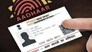 Aadhaar Card: 5 ನಿಮಿಷದಲ್ಲಿ ಆಧಾರ್‌ ಕಾರ್ಡ್‌ ವಿಳಾಸ ಅಪ್ಡೇಟ್‌ ಮಾಡಿ! ಇಲ್ಲಿದೆ ಟ್ರಿಕ್ಸ್‌