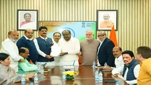 Mandya: ಮಂಡ್ಯಕ್ಕೆ ಮೆಗಾ ಗಿಫ್ಟ್...105 ಎಕರೆ ಭೂಮಿಯಲ್ಲಿ ದೇಶದ ಮೊದಲ ನಿರ್ಮಾಣ ಪರೀಕ್ಷಾ ಕೇಂದ್ರ, 500 ಕೋಟಿ ಹೂಡಿಕೆ!