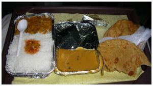 IRCTC train meals: ಎಲ್ಪಿಜಿ ಕೊರತೆ ಹಿನ್ನೆಲೆ IRCTC ರೈಲು ಊಟ ಸೇವೆ ತಾತ್ಕಾಲಿಕ ಸ್ಥಗಿತಕ್ಕೆ ಬರುವ ಸಾಧ್ಯತೆ