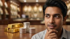 ಚಿನ್ನದ ಬೆಲೆ ಏರಿಕೆ: ಹೂಡಿಕೆದಾರರೇ ಎಚ್ಚರ, ಈ ತಪ್ಪು ಮಾಡಬೇಡಿ!