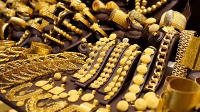 Dubai Gold Rate Today: दुबई में 31 जुलाई गुरुवार को लाल निशान पर गोल्ड, चेक करें सोने-चांदी का दाम  