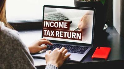ITR फाइल करने की बढ़ी डेडलाइन...New और Old Income Tax में है कंफ्यूज? जानिए किसमें है आपका फायदा
