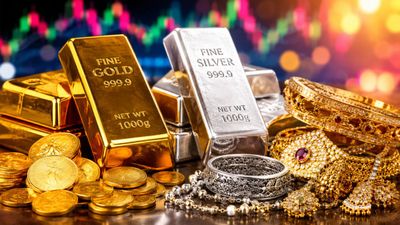 Gold Silver में तेजी और गिरावट के बीच निवेश का सही समय? एक्सपर्ट से जानिए आगे की स्ट्रैटेजी