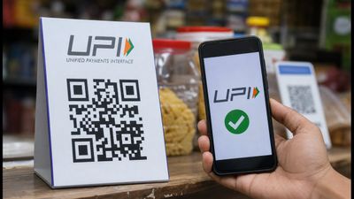 UPI पेमेंट पर एक्स्ट्रा चार्ज? दुकानदार की मनमानी रोकने के लिए जानें अपने अधिकार