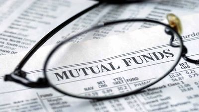 Mutual Funds Take Positions in Nine Stocks with Gains of Up to 115 Percent in FY26