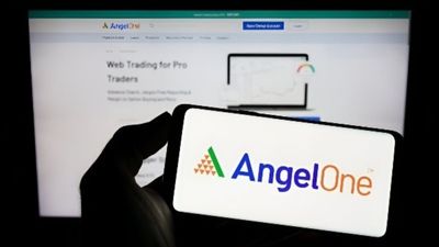 Angel One Delivers Double Bonanza: 230% Dividend, 1:10 Stock Split Announced, Despite 4% Dip in Q3 Profit