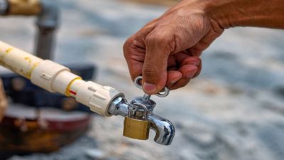 Bengaluru Water Cut: ಬೆಂಗಳೂರಿಗರೇ…ಈ ಭಾಗಗಳಲ್ಲಿ ನಾಳೆವರೆಗೂ ಕಾವೇರಿ ನೀರು ಬರಲ್ಲ! ಎಲ್ಲೆಲ್ಲಿ ತಿಳಿಯಿರಿ