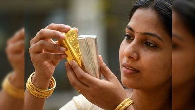 ಚಿನ್ನದ ಬೆಲೆ ಏರಿಕೆ: ಇಂದೇ ಖರೀದಿಸುವುದು ಲಾಭವೇ ಅಥವಾ ನಷ್ಟವೇ?