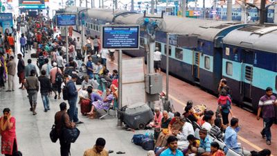 ரயில் டிக்கெட் விதிகளில் மேஜர் மாற்றம்: ஏப்ரல் 1 முதல் அமலுக்கு வரும் புதிய விதிமுறைகள்; பயணிகளே கவனம்!!