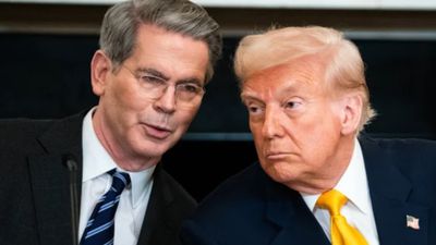 டிரம்ப் அடித்த அந்தர் பல்டி.. ஈரான் மீதான தடை நீக்கம்.. எல்லாம் தலைகீழாக மாறுதே..!!