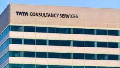 டிசிஎஸ் நாசிக் அலுவலகத்தில் நடந்தது என்ன? மஃப்டியில் வேலை செய்த மகளிர் போலீஸின் ஷாக் ரிப்போர்ட் !!