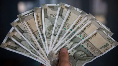 NPS vs EPF vs PPF: 40 ఏళ్ళ వయసులో రూ. కోటి పొదుపుకు ఏది బెస్ట్ ఆప్షన్ ?