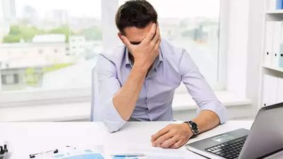 కంపెనీల్లో పెరుగుతున్న ఘోస్ట్ జాబ్స్ సంస్కృతి.. అర్థం కాక తలలు పట్టుకుంటున్న నిరుద్యోగులు..