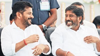 తెలంగాణ బడ్జెట్ 2026: ఆరు గ్యారెంటీలకు రూ. 50,713 కోట్లు కేటాయింపు.. ఇంకో గుడ్ న్యూస్ ఏంటంటే..