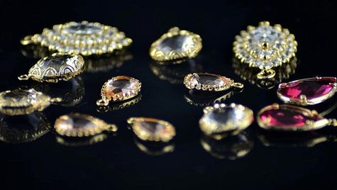 Multibagger Jewellery Stocks That Delivered Up To 574% Return In The Last 1-Yr.