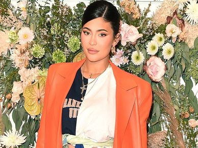 Top 5 Highest Paid Celebs On Instagram, Earning Over USD 1 Million Per Post