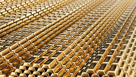 Gold Rates In India Fall In The Spot Market, MCX Prices Dip Too