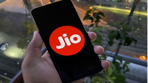 Reliance Jio Q1 Net Profit Surges 12% To Rs 4,863 Crore, Total Revenue Reaches Rs 24,127 Crore
