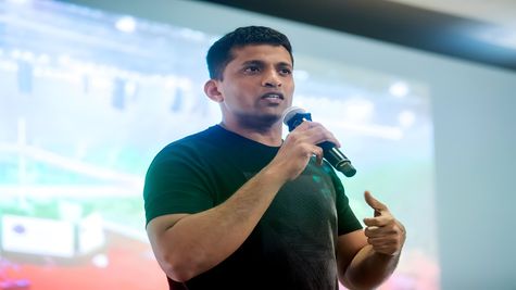 BYJU'S Sends Notice To Aakash Founders Seeking Share Transfer