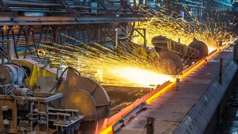 India Industrial Growth Declines In January, Misses Projections; Manufacturing Sector Expands