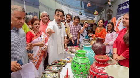 Government Collaborates with States, Industry to Modernise Over 1,000 ITIs and NSTIs