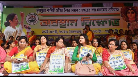 FM Tells Taxmen: Simplify Notices, Use Power Wisely