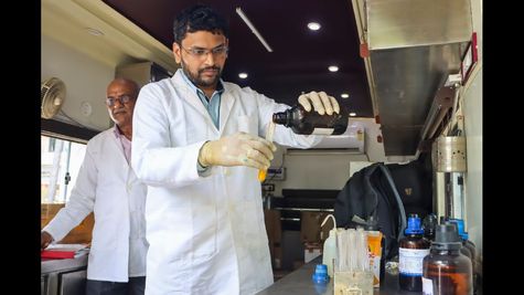 First Lady of Maldives Sajidha Mohamed Discusses Food Safety Standards with FSSAI Officials