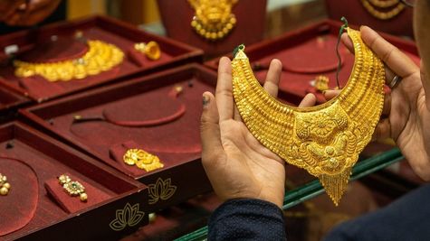 Gold Rates In India Today 18-Nov: 24K/100 Grams Gold Price Jumps Rs 6,600; Silver Rates Flat