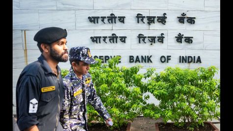 Bankers Endorse RBI's Decision to Cut CRR by 0.50% to Lower Lending Costs