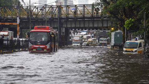 Mumbai Weather From July 21-23: Orange Alert To High Tide, Heavy Rains Hit Mayanagari; Airlines Issue Advisory
