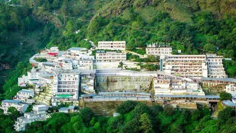 Vaishno Devi Yatra Postponed Again; Reopening Delayed But Book at maavaishnodevi.org for Navratri