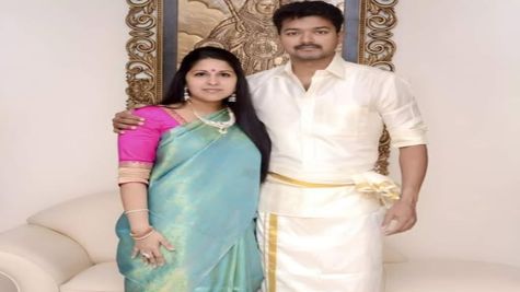 Thalapathy Vijay’s Wife Sangeetha Files for Divorce After 25 Years; Alleges Affair With an Actress: Net Worth