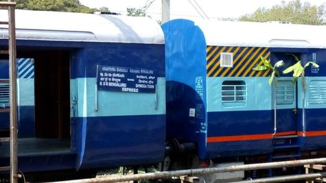 Hidden Facts About Indian Railways: Why Train Coaches Have Coloured Stripes?