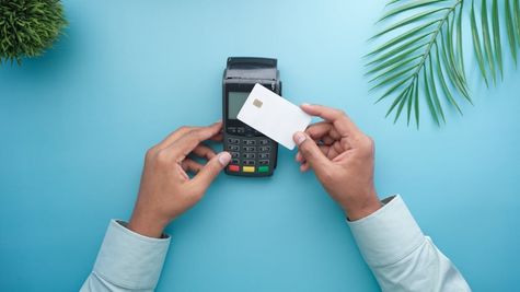 Don’t Let THESE 4 Credit Card Mistakes Hurt Your CIBIL Score; Check Tips To Avoid Debt Trap 