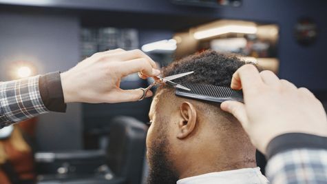 Haircuts, Shaves to Cost More in Mumbai, Pune & More; Maharashtra Barber Community Announces 20% Price Hike