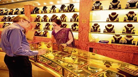 Gold Rates Today (19.06.2026) Falls Hard: 24K, 22K, 18K Gold At IBJA, Tanishq, Joyalukkas, Malabar, Kalyan