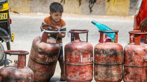 LPG Price Hike Today: Domestic Cylinder Prices Up by Rs. 29 Across India; Check New Rates in Major Cities