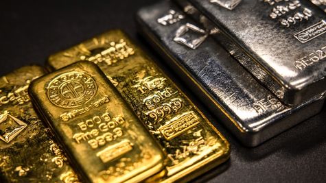 Gold Rates & Silver Rates Today LIVE: MCX Gold Falls Rs 1,150, Silver Price Crashes Rs 3,250 After COMEX Slips