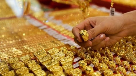 Gold Rates In India Today Falls After Rs 62,500 Surge; 999 Purity Gold Below Rs 1.47 Lakh; 24K, 22K, 18K Gold 