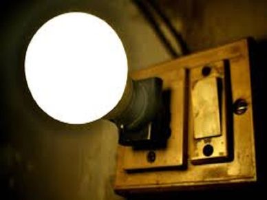 കേരളത്തിൽ വൈദ്യതി നിരക്ക് കുത്തനെ കൂട്ടി; പുതിയ നിരക്ക് ഇങ്ങനെ