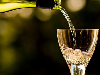 ഇനി മദ്യം ഓൺലൈനായി ഓർഡർ ചെയ്യാം: ഹോം ഡെലിവറി അനുവദിക്കാൻ മഹാരാഷ്ട്ര ഗവൺമെന്റ്