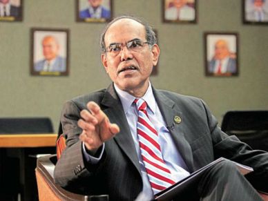 നീളുന്ന ലോക്ക്ഡൌൺ ആളുകളെ ദാരിദ്രത്തിലേയ്ക്ക് തള്ളിവിടും: മുൻ ആർ‌ബി‌ഐ ഗവർണർ