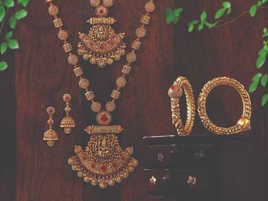 പണത്തിന് അത്ര ആവശ്യമോ? സ്വർണം വിൽക്കാം, പണയം വേണ്ട... ജ്വല്ലറിയിൽ വിറ്റാൽ എന്താണ് ലാഭം?  അറിയാം...