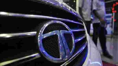 ടാറ്റ മോട്ടോഴ്‌സ് വീണ്ടും വിആര്‍എസ് പ്രഖ്യാപിച്ചു; ചെലവ് ചുരുക്കാന്‍ പദ്ധതി, പകുതി ജീവനക്കാര്‍ക്ക്