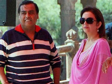 ജീവനക്കാരെ കൈവിടാതെ റിലയന്‍സ്; കൊവിഡ് പാക്കേജ് പ്രഖ്യാപിച്ചു, 5 വര്‍ഷം നോമിനിക്ക് ശമ്പളം