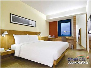 തിരിച്ചുവരവിന്റെ സൂചന... മുംബൈയിലെ ഹോട്ടലുകള്‍ പതിയെ നിറയുന്നു; പ്രതീക്ഷ, കേരളത്തിൽ നിരാശ