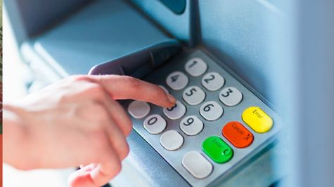 എടിഎം സൗജന്യ ഇടപാട് കഴിഞ്ഞാൽ പിഴിയിട്ട് പിഴിയും; ഓരോ ബാങ്കിന്റെയും സൗജന്യ പരിധിയെത്ര; പിഴ അറിയാം