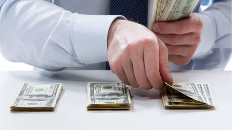 ഇടത്തരം വരുമാനത്തിലും സമ്പാദിക്കാം... അപകട സാധ്യതകളെല്ലാം തള്ളി; ചെയ്യേണ്ടത് എന്തെല്ലാം