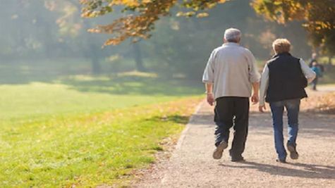 മുതിർന്ന പൗരന്മാർക്കുള്ള പ്രത്യേക ഓഫർ ഏപ്രിൽ 15ന് അവസാനിക്കും; എച്ച്ഡിഎഫ്സിയുടെ എഫ്ഡി മികച്ചതോ?